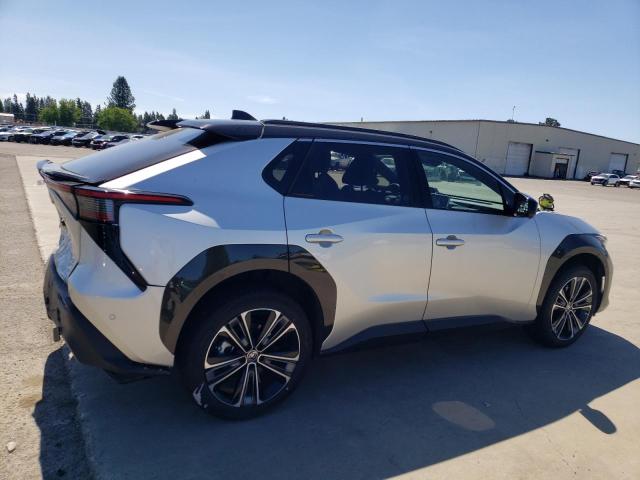  TOYOTA BZ4X XLE 2024 Серебристый