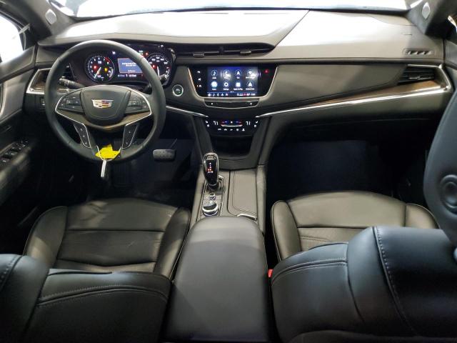  CADILLAC XT5 2024 Granatowy