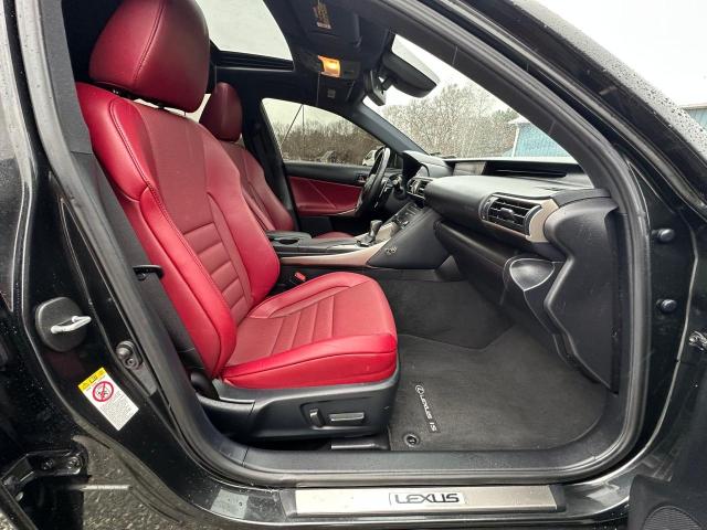  LEXUS IS 2019 Czarny
