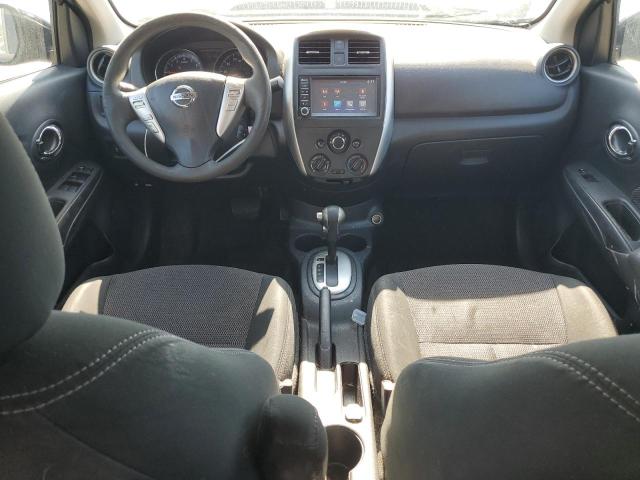  NISSAN VERSA 2018 Czarny