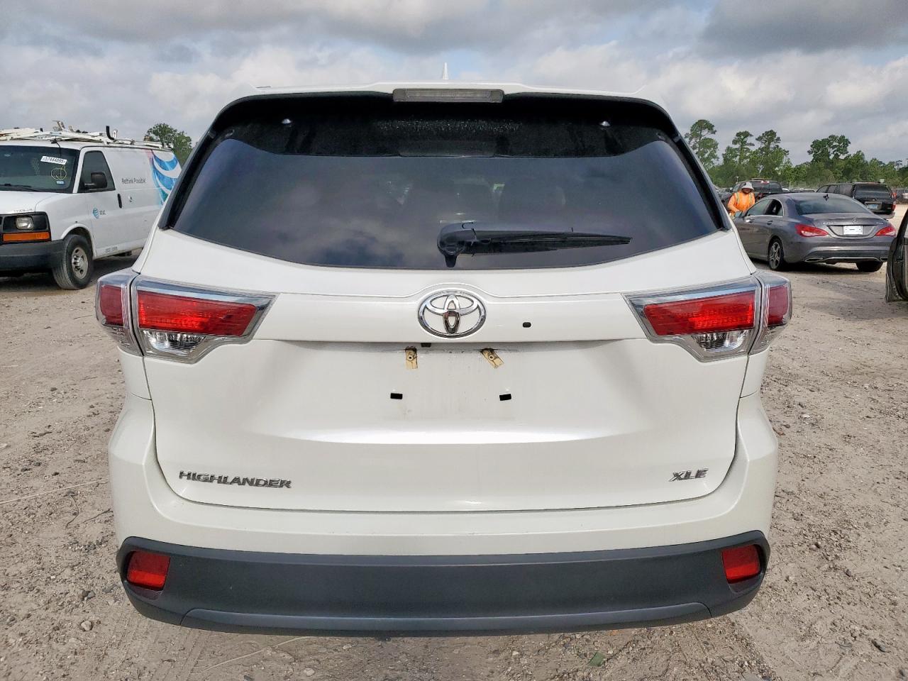2016 Toyota Highlander Xle VIN: 5TDKKRFH9GS168845 Lot: 57396715
