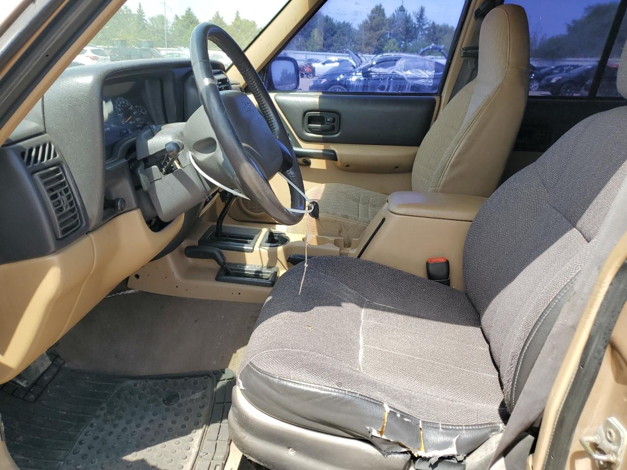 2000 Jeep Cherokee Classic VIN: 1J4FF58S7YL134763 Lot: 55957205