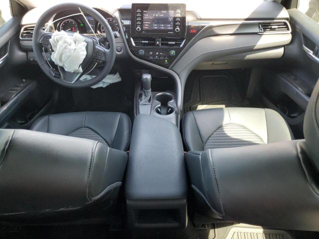  TOYOTA CAMRY 2021 Srebrny