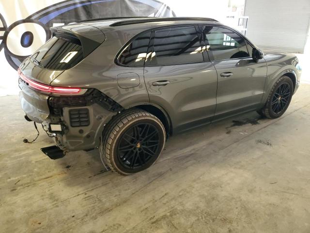  PORSCHE CAYENNE 2024 Gray