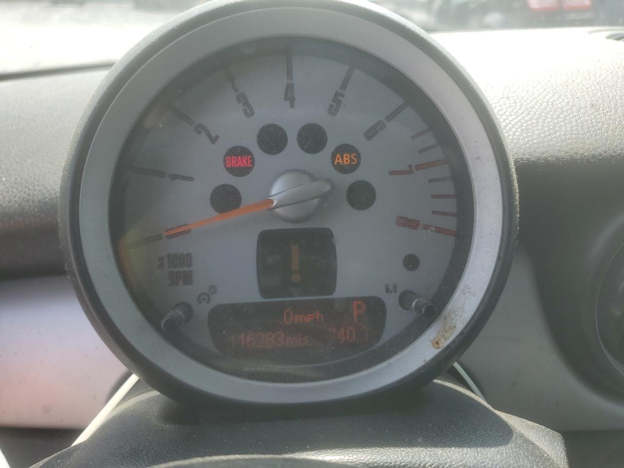 2010 Mini Cooper Clubman VIN: WMWML3C5XATX38726 Lot: 67310175