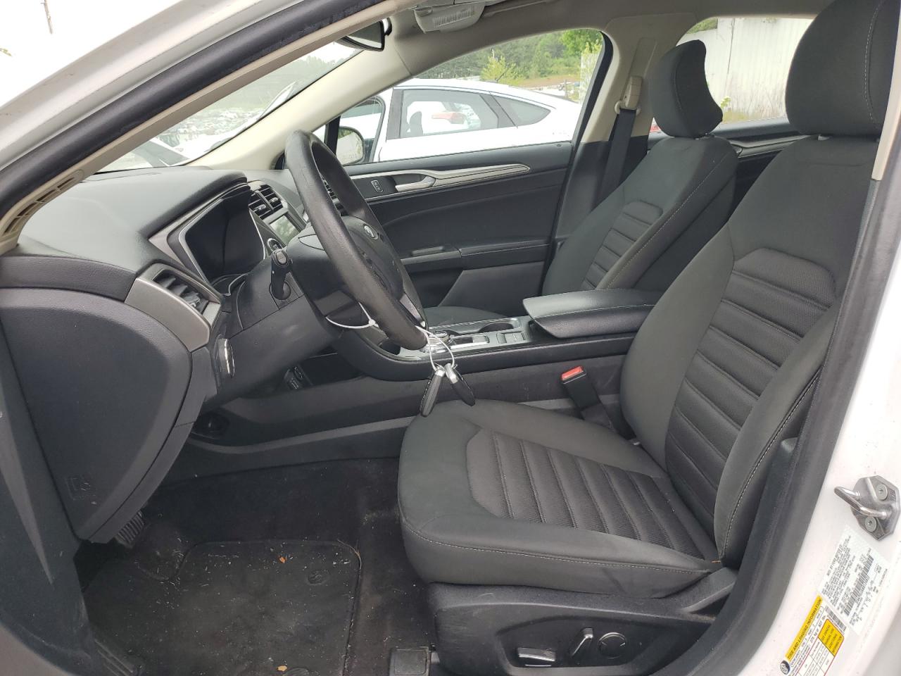 2019 Ford Fusion Se VIN: 3FA6P0LU6KR124822 Lot: 54024935