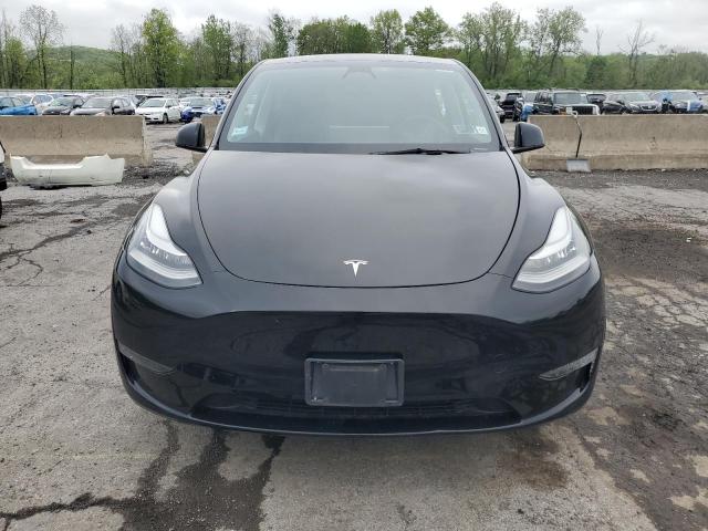  TESLA MODEL Y 2023 Черный