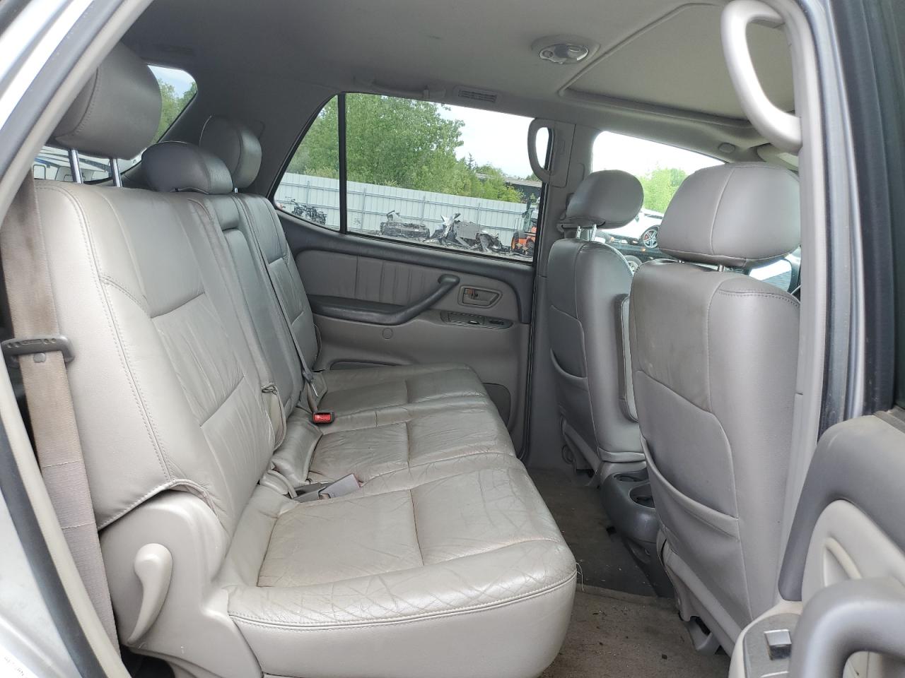 2002 Toyota Sequoia Limited VIN: 5TDBT48A42S060271 Lot: 56887805