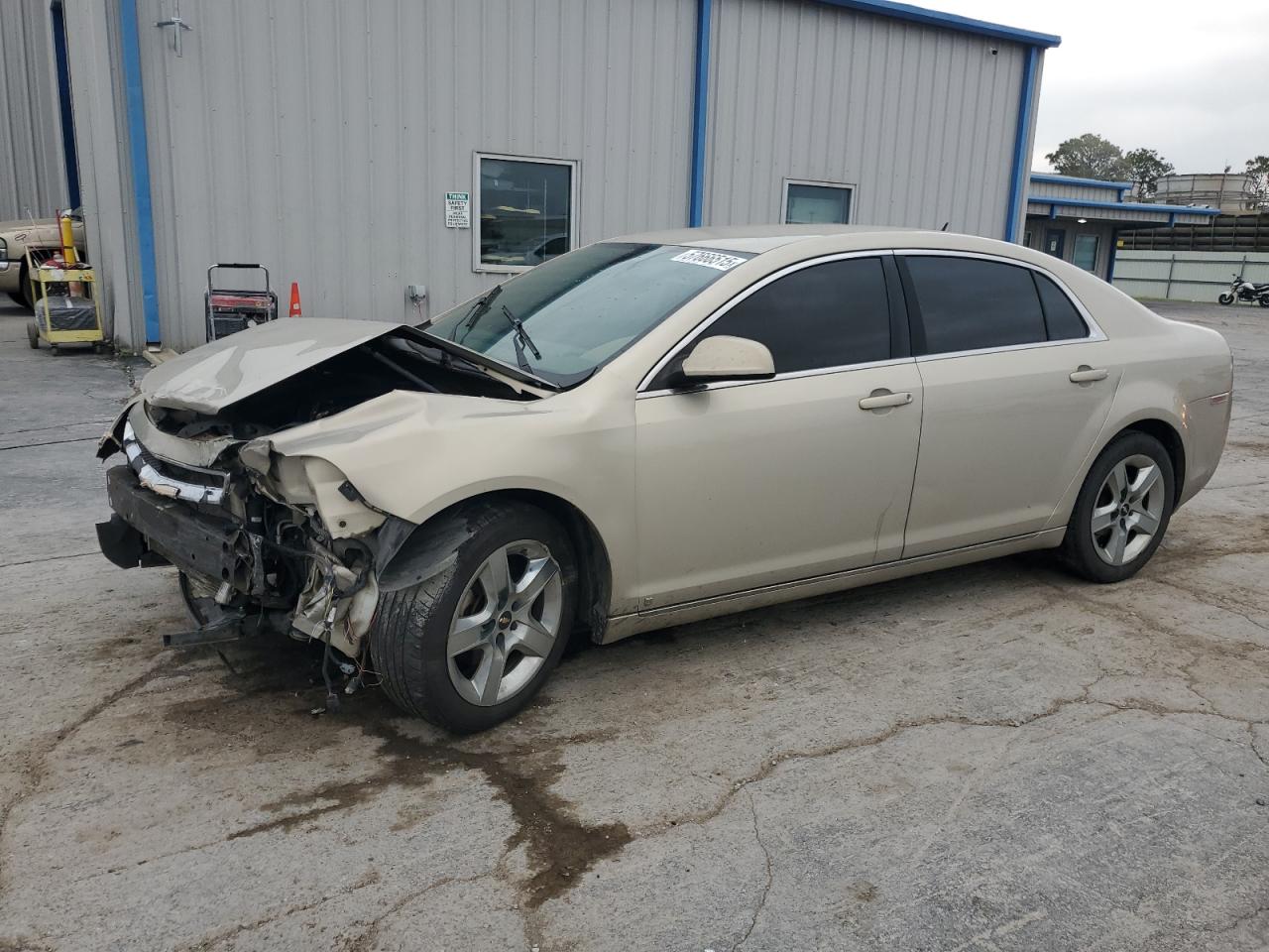 2010 Chevrolet Malibu 1Lt zu verkaufen in Tulsa, OK - Front End