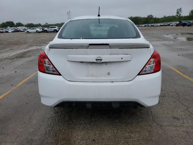  NISSAN VERSA 2018 Biały