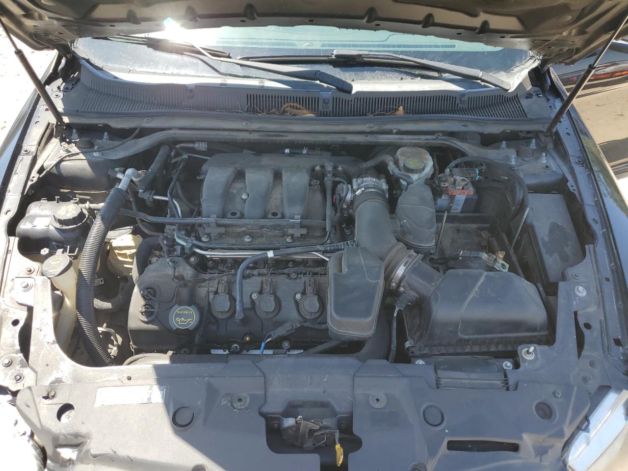 2015 Ford Taurus Limited VIN: 1FAHP2F82FG103711 Lot: 57158265