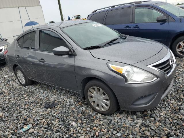  NISSAN VERSA 2018 Szary