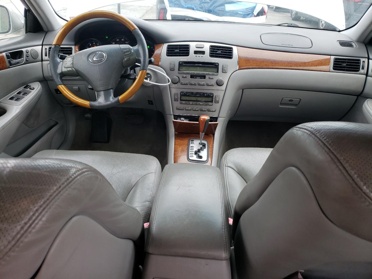 2005 Lexus Es 330 VIN: JTHBA30G155083922 Lot: 57250555
