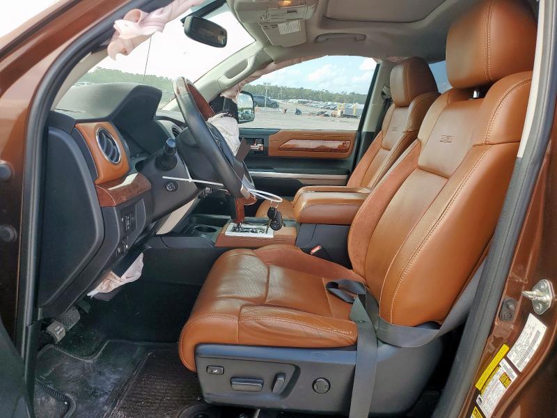  TOYOTA TUNDRA 2015 Brązowy