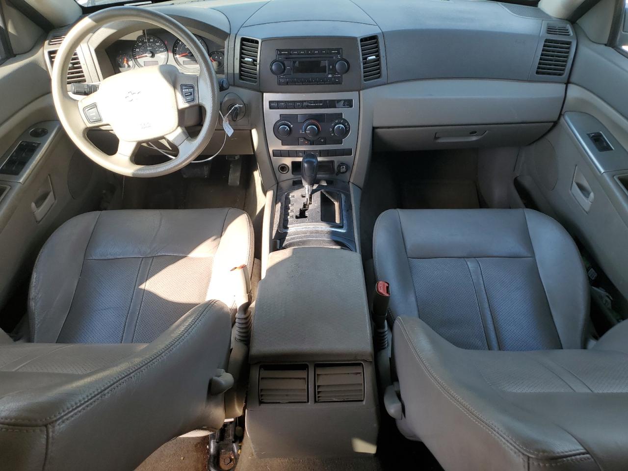2005 Jeep Grand Cherokee Laredo VIN: 1J4HS48N85C545495 Lot: 56294135