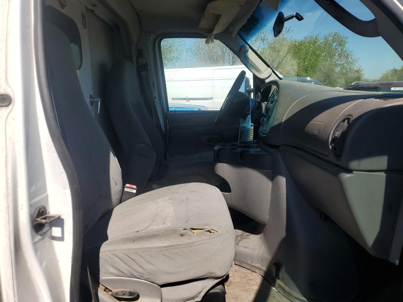 2006 Ford Econoline E450 Super Duty Cutaway Van VIN: 1FDXE45SX6DA28452 Lot: 55677765