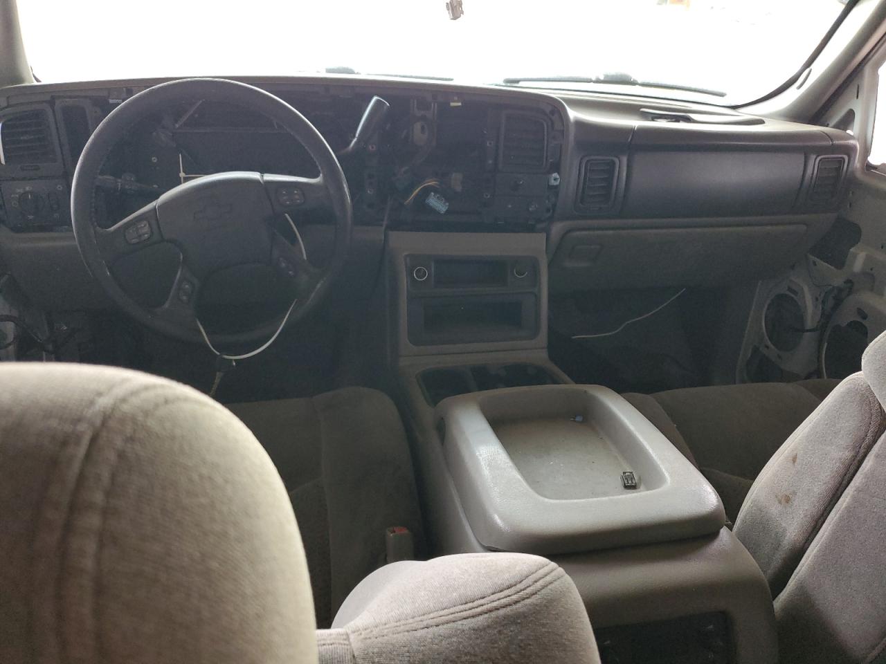 2005 Chevrolet Suburban C1500 VIN: 3GNEC16Z35G294867 Lot: 55535585