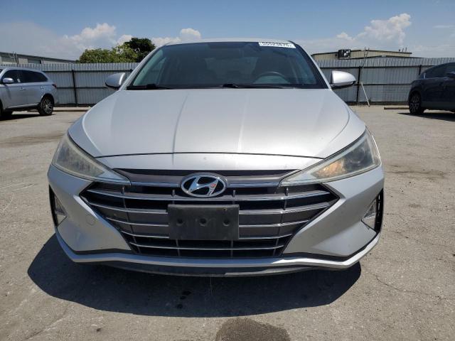  HYUNDAI ELANTRA 2019 Srebrny