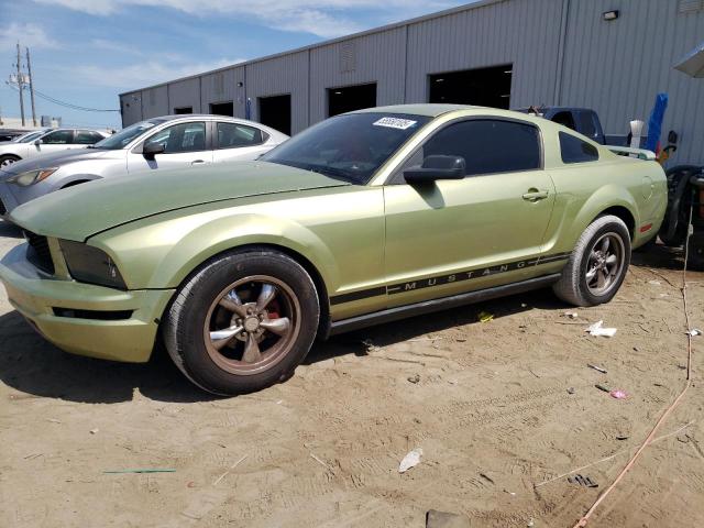 2005 Ford Mustang 