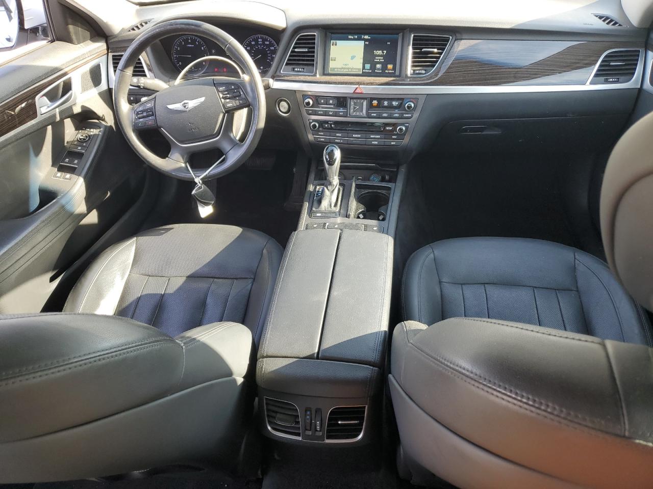 2015 Hyundai Genesis 3.8L VIN: KMHGN4JE4FU079087 Lot: 57106875