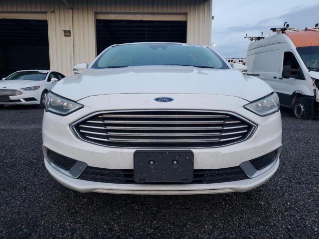  FORD FUSION 2018 Белый