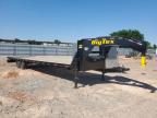 2025 Big Tex 14Gn-33D5A-Mrbk Equipment Trailer იყიდება Oklahoma City-ში, OK - Minor Dent/Scratches