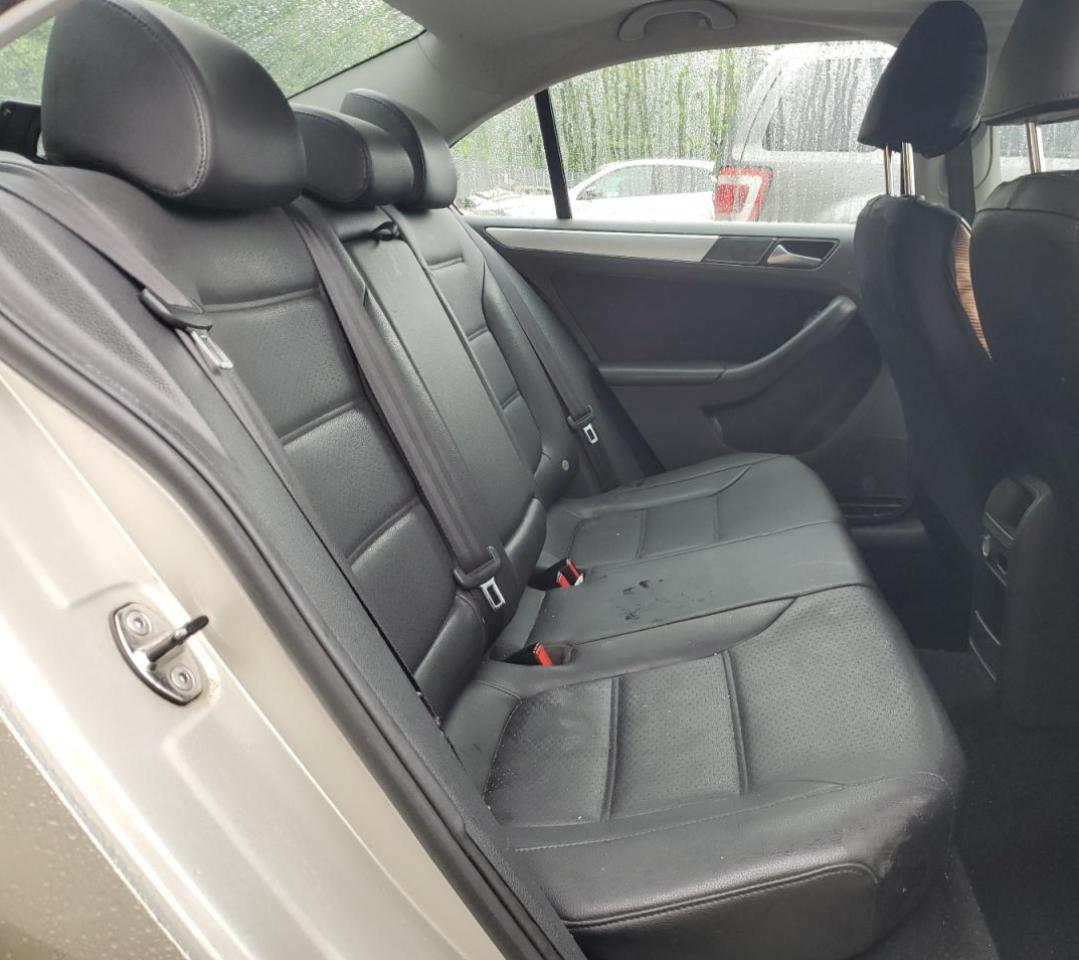 3vwdp7aj2dm215974 3VWDP7AJ2DM215974 2013 Volkswagen Jetta Se