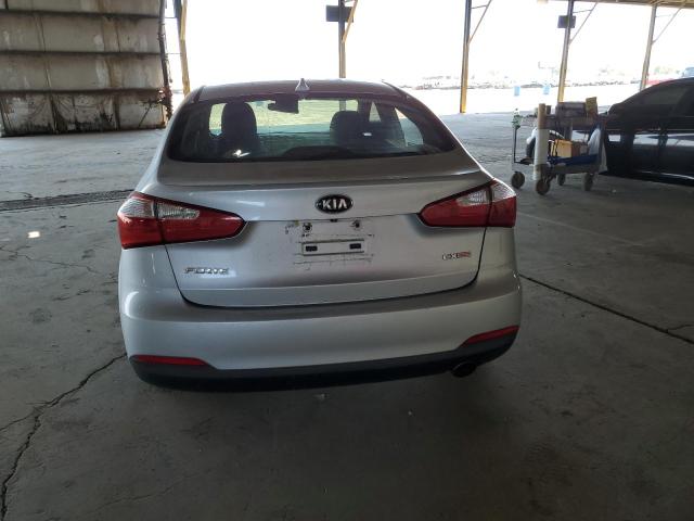 Sedans KIA FORTE 2015 Srebrny