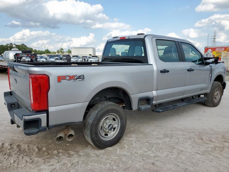  FORD F250 2024 Srebrny