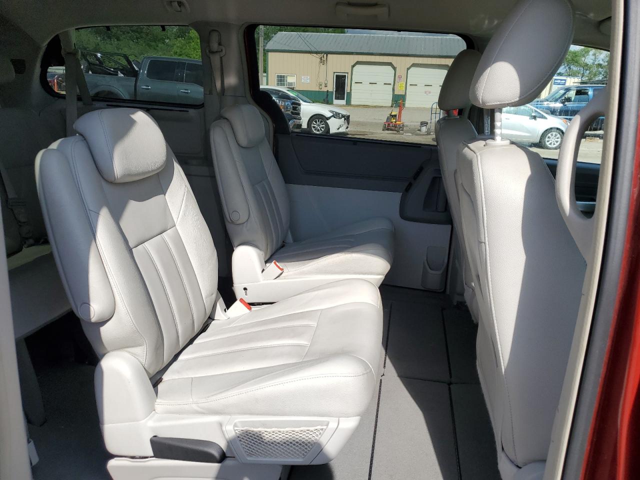 2008 Chrysler Town & Country Touring VIN: 2A8HR54PX8R828127 Lot: 57056505