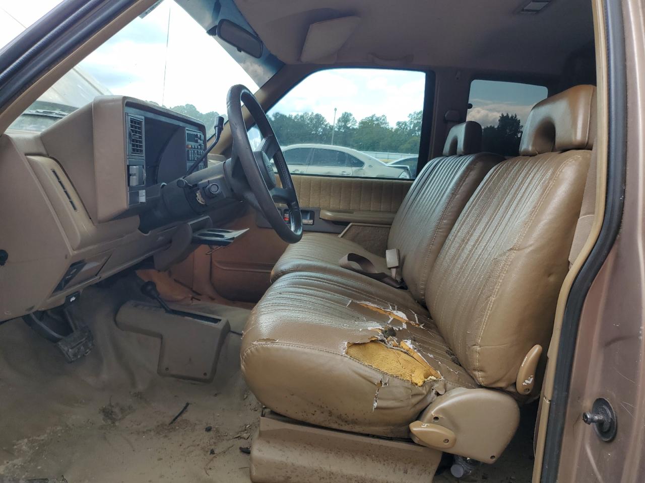 1994 GMC Sierra K1500 VIN: 2GTEK19K3R1574913 Lot: 55939635