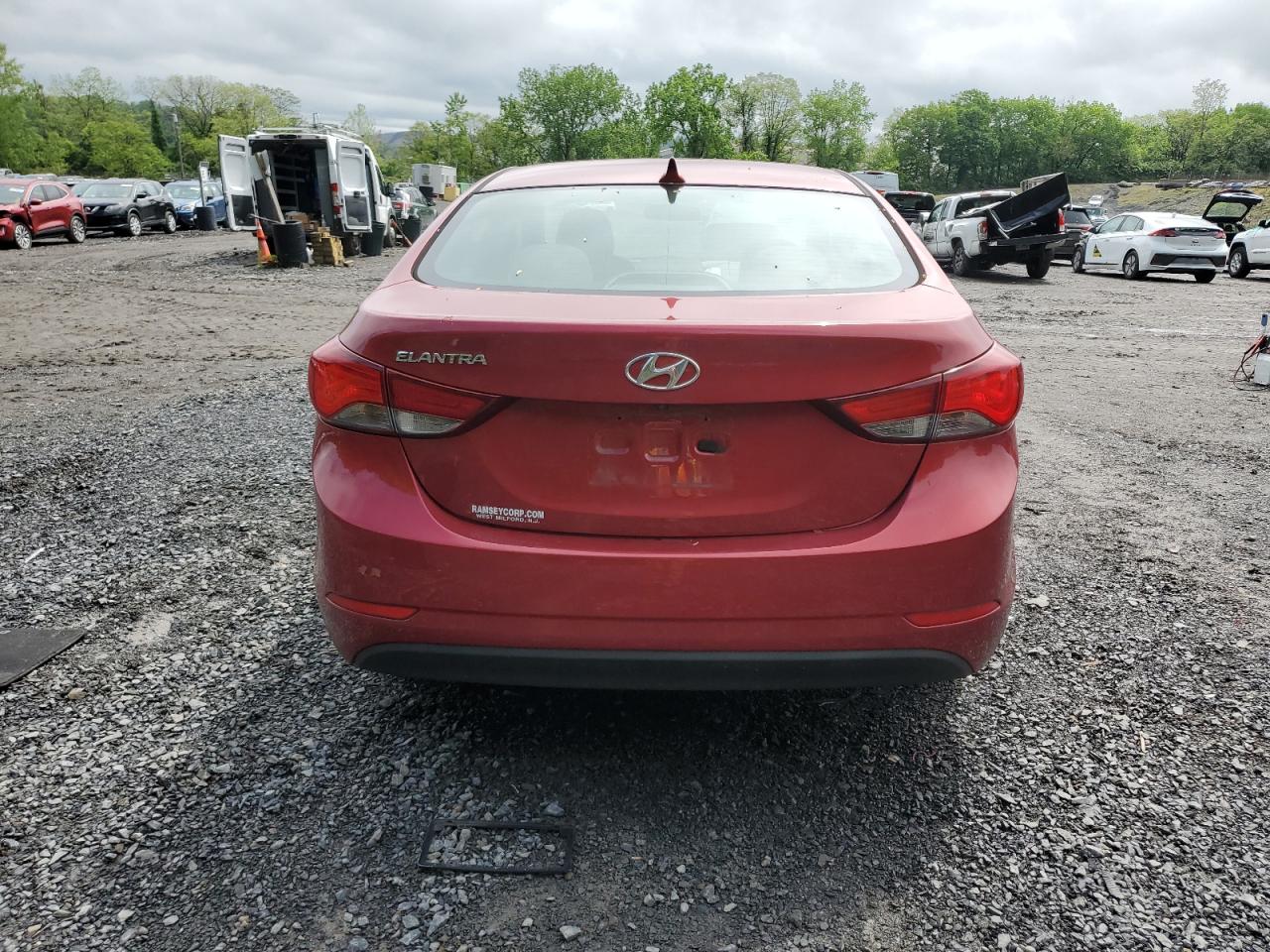 2014 Hyundai Elantra Se VIN: 5NPDH4AE3EH5465YW Lot: 56592145
