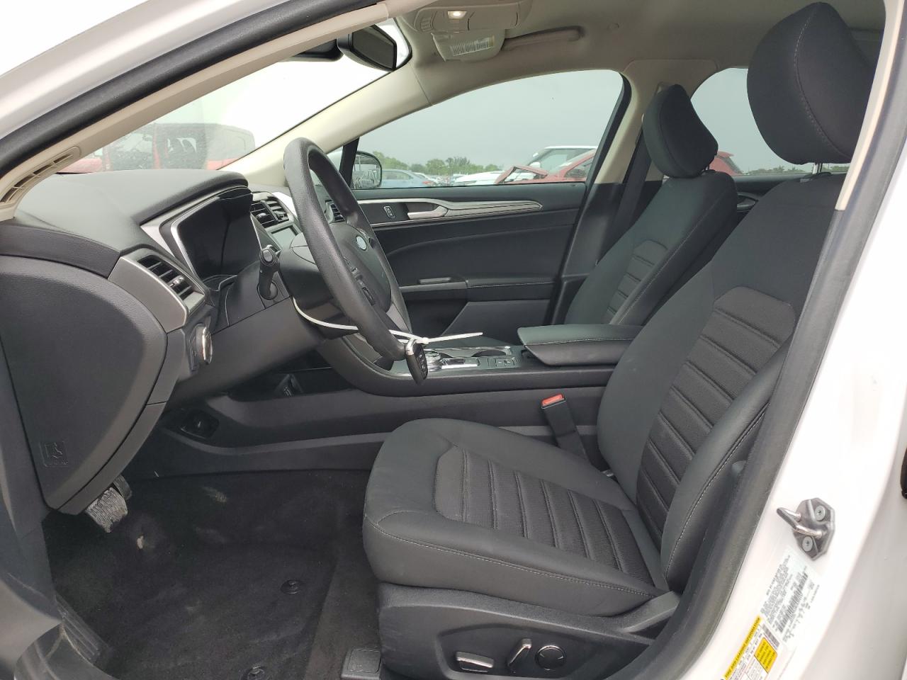 2020 Ford Fusion Se VIN: 3FA6P0LU6LR204557 Lot: 54023735