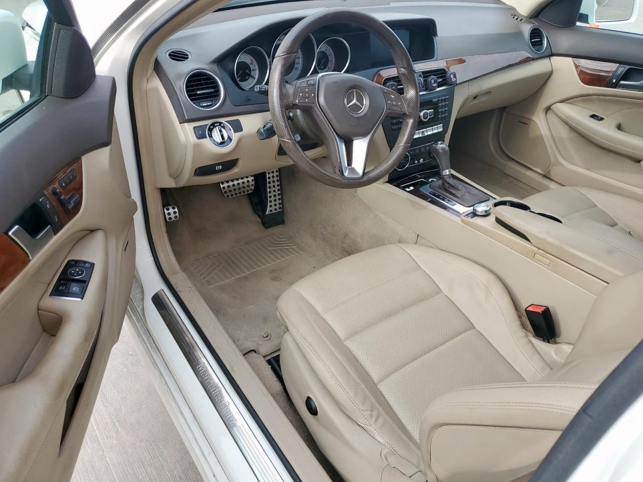 2012 Mercedes-Benz C 250 VIN: WDDGJ4HB7CF788615 Lot: 57441565