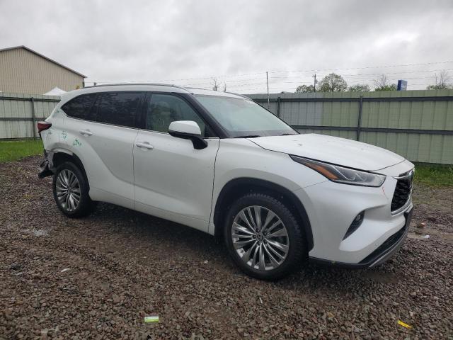  TOYOTA HIGHLANDER 2022 Biały