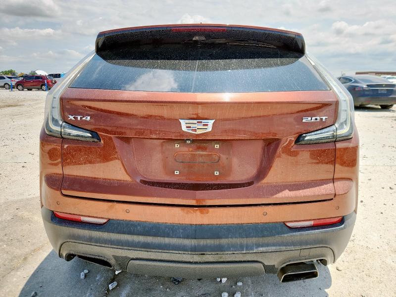  CADILLAC XT4 2019 Pomarańczowy