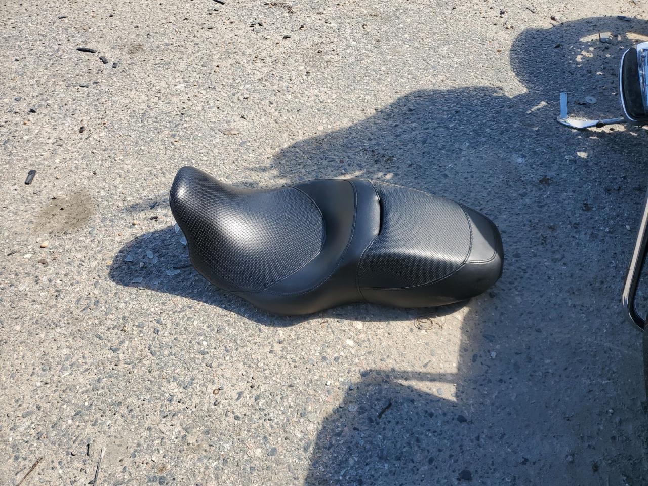 2013 Harley-Davidson Flhtcuse Cvo Ultra Classic Electra Glide VIN: 1HD1PR828DB951405 Lot: 54928705