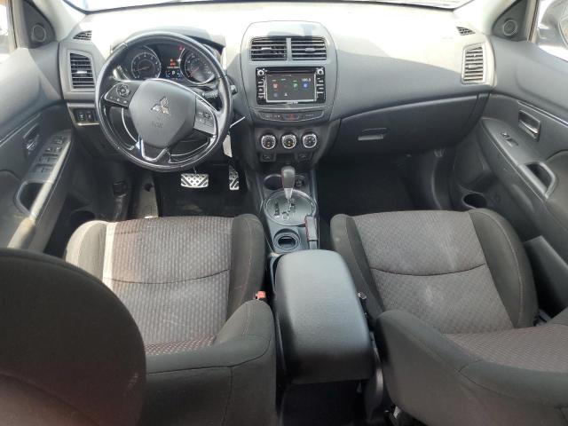  MITSUBISHI OUTLANDER 2017 Granatowy