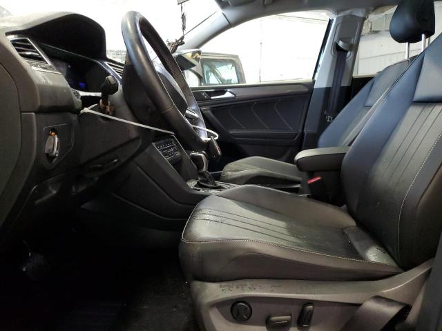  VOLKSWAGEN TIGUAN 2022 Черный