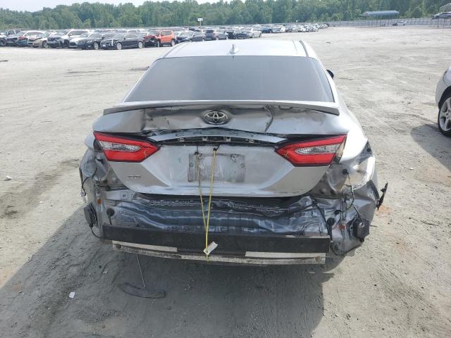  TOYOTA CAMRY 2019 Srebrny