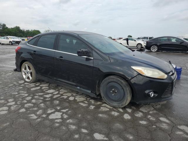 Sedans FORD FOCUS 2012 Czarny