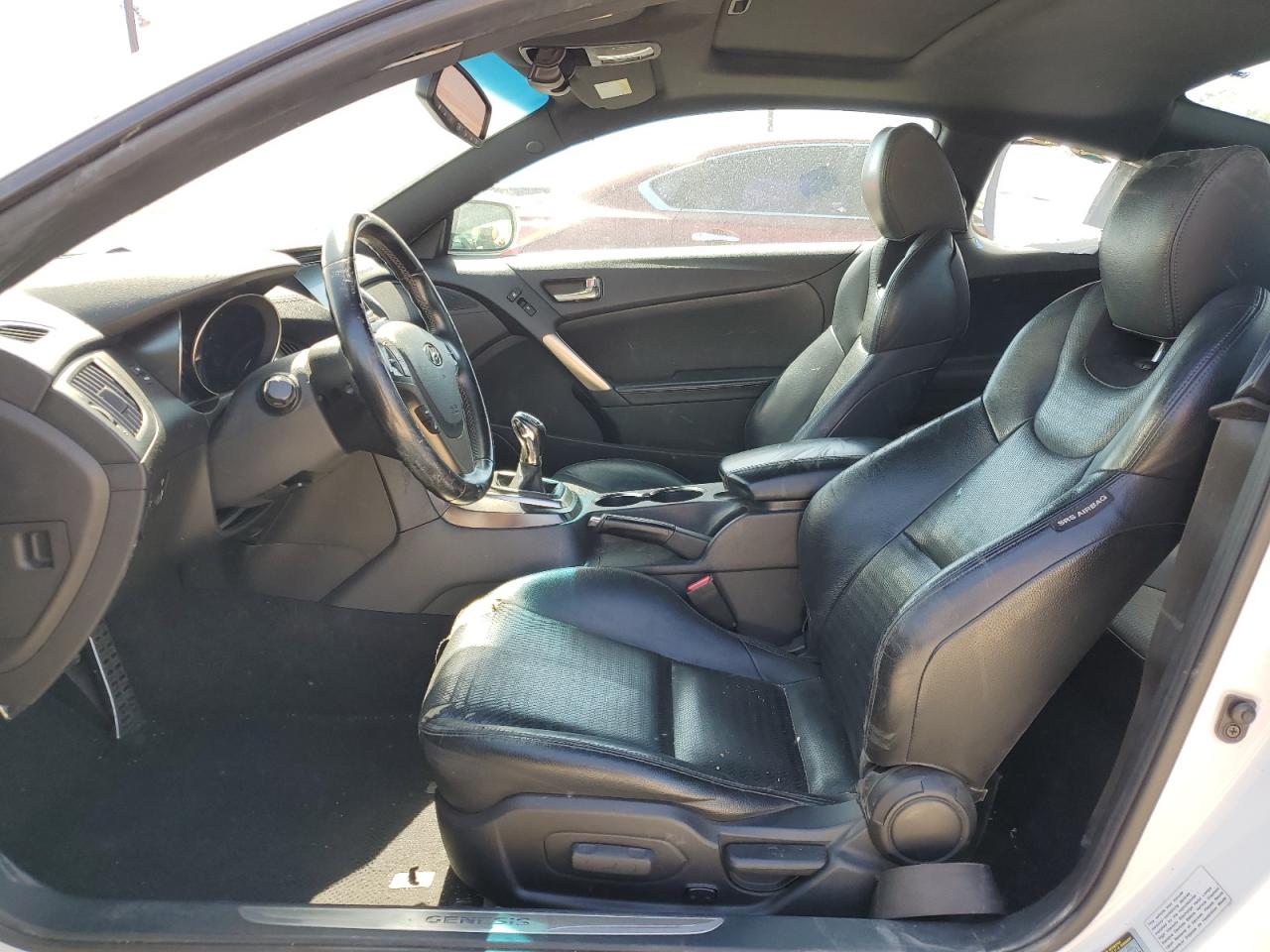 2013 Hyundai Genesis 3.8L VIN: KMHGC4DD0DU219142 Lot: 57229015