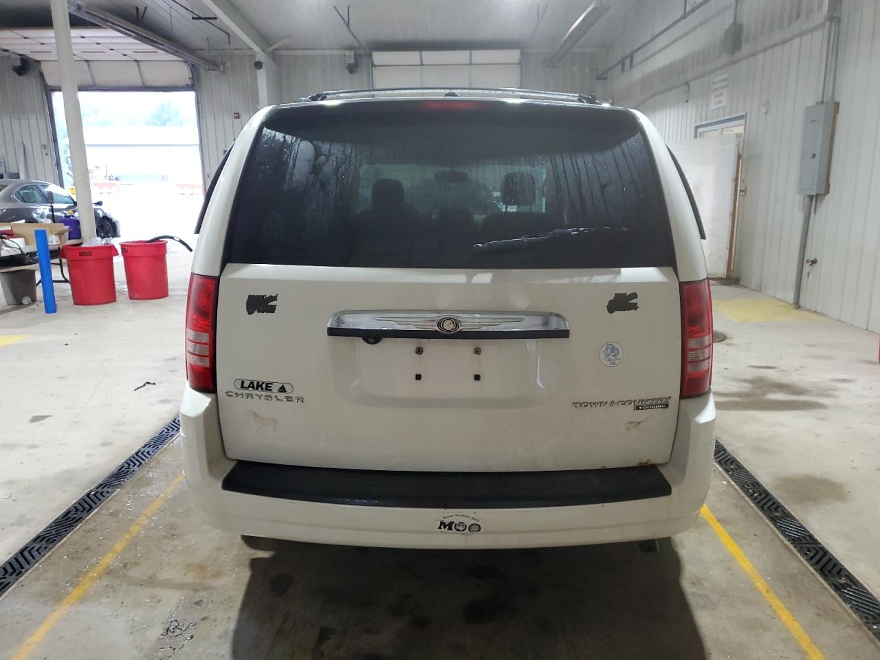 2010 Chrysler Town & Country Touring VIN: 2A4RR5D1XAR133606 Lot: 57327375