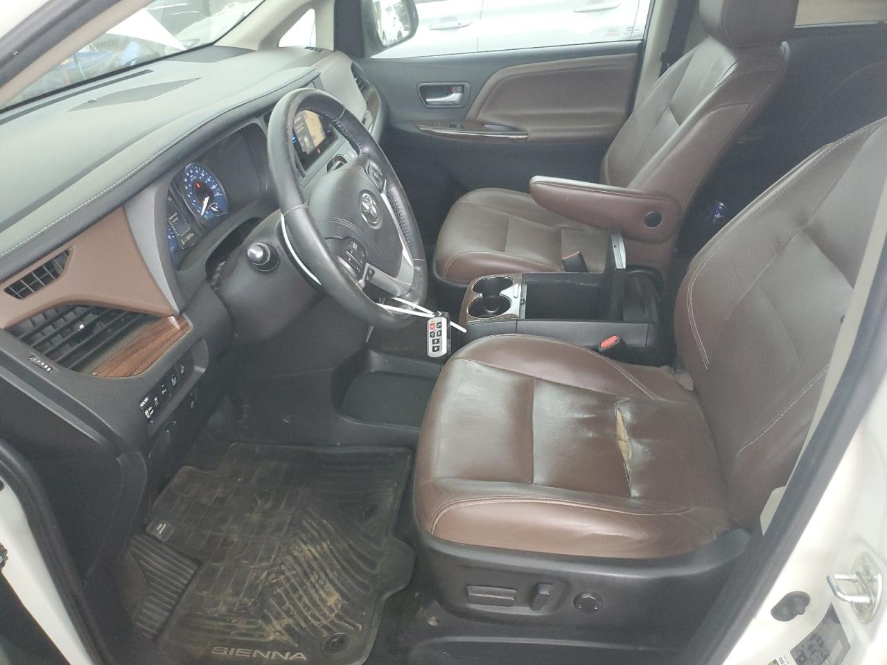 2015 Toyota Sienna Xle VIN: 5TDDK3DC4FS116874 Lot: 57240675