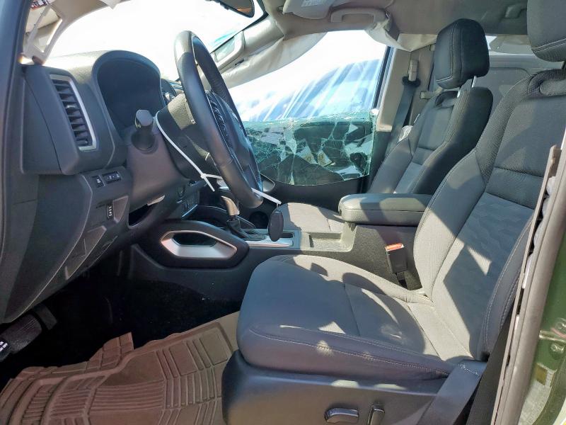  NISSAN FRONTIER 2024 Зеленый