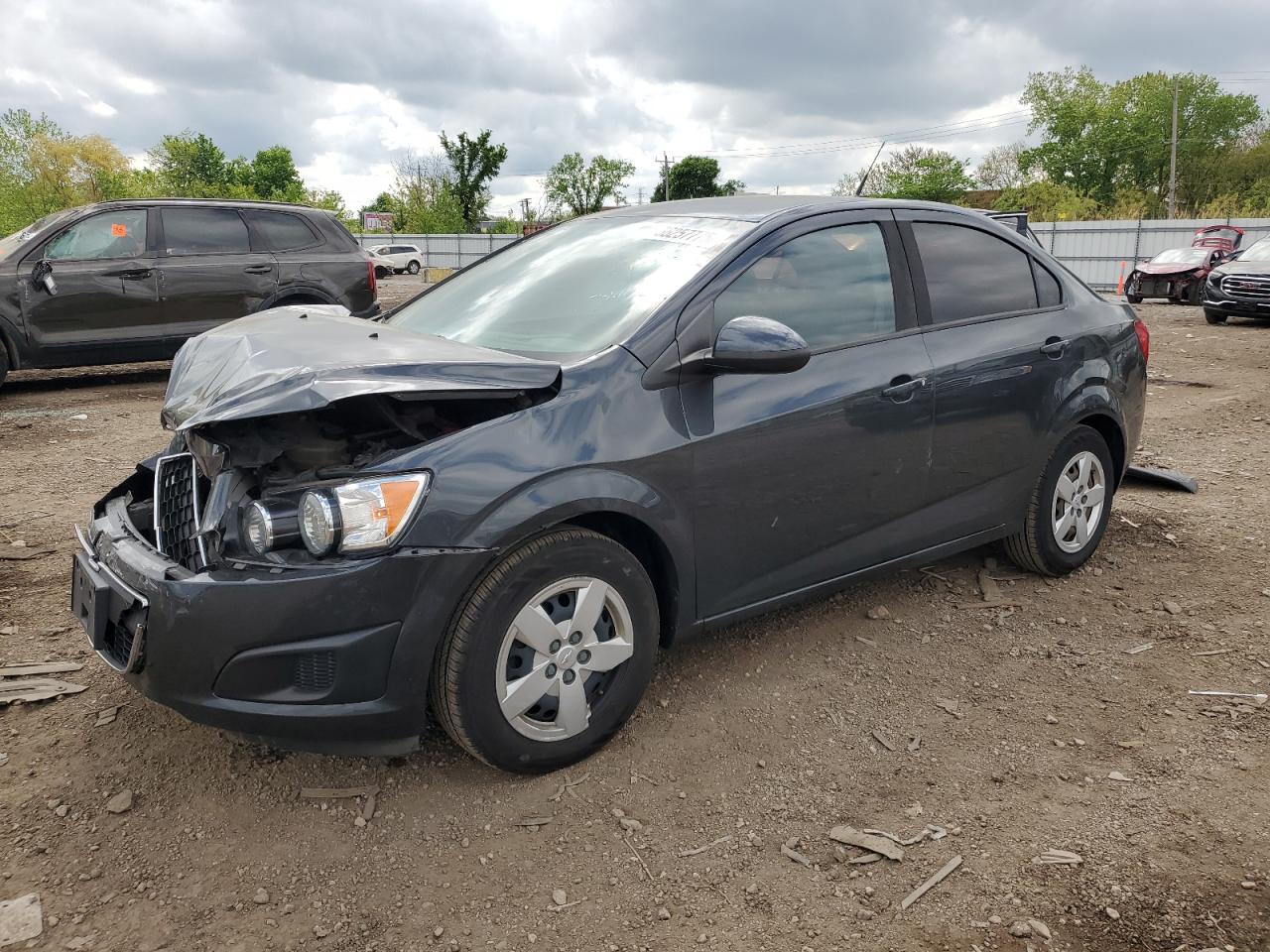 2014 Chevrolet Sonic Ls продається в Chicago Heights, IL - Front End