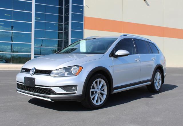  VOLKSWAGEN GOLF 2017 Srebrny