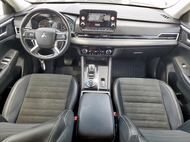  MITSUBISHI OUTLANDER 2024 Granatowy