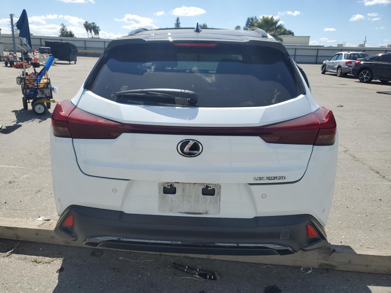 2023 Lexus Ux 250H Base VIN: JTHB6JBH0P2155693 Lot: 56769475