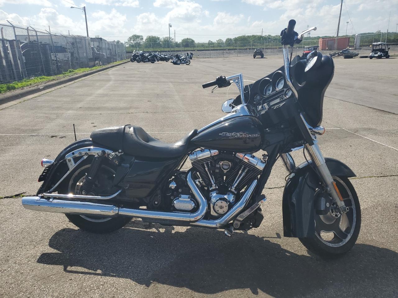 2012 Harley-Davidson Flhx Street Glide for Sale in Moraine, OH - Minor Dent/Scratches